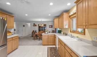 66 W River Pkwy, North Providence, RI 02904