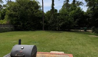 2115 Robinhood Dr, Albany, GA 31707