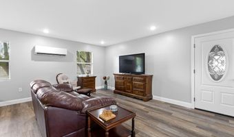 1201 Elm Cir, Albertville, AL 35950