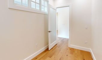 4 Longview Dr 403, Atkinson, NH 03811
