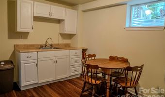 261 Forest Hill Dr, Asheville, NC 28803