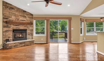 123 Liberty Ln, Banner Elk, NC 28604