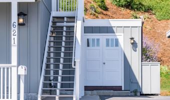 621 Beach Dr, Aptos, CA 95003
