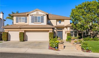 1040 S Summer Breeze Ln, Anaheim, CA 92808