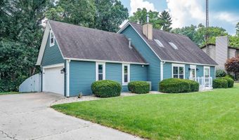 710 Bluffview Dr, Angola, IN 46703