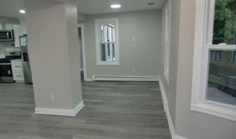 210 Merritt Ave, Bergenfield, NJ 07621