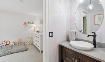 11 Dorothy's Way, Bedford, NH 03110