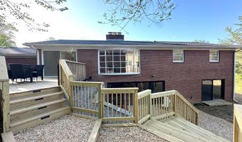 17821 POND Rd, Ashton, MD 20861