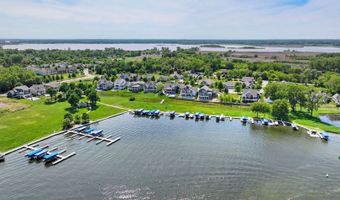 40561 N Newport Dr, Antioch, IL 60002