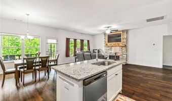 372 Highland Pointe Dr, Alto, GA 30510