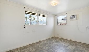 320 W Lanai St, Kahului, HI 96732