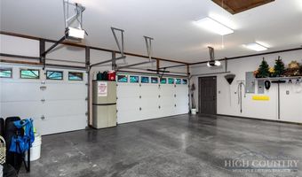 171 Camp Davis Rd, Banner Elk, NC 28604