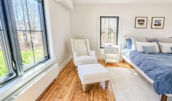 16 Cottage St, Belfast, ME 04915