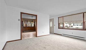 321 Beckwith St, Cranston, RI 02910