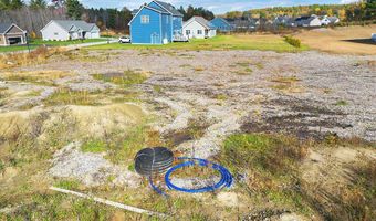 95 Fieldstone Dr, Augusta, ME 04330