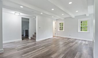 305 McCormack Rd, Albany, NY 12208