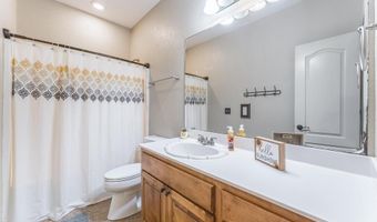 5000 SW Golden Eagle Ave, Bentonville, AR 72713