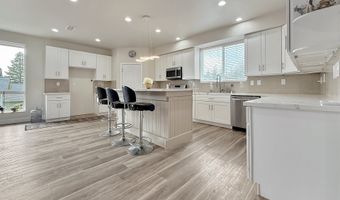 7175 VISTA RIDGE Dr, Brookings, OR 97415