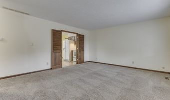 116 Dahlia Ln, Indianapolis, IN 46217