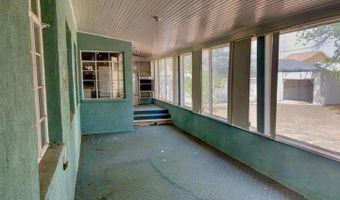 809 S Roselawn Ave, Artesia, NM 88210