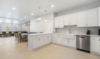 161 BROADWAY 1F, Bayonne, NJ 07002