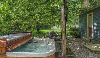 38 Cambridge Rd, Bedford, NH 03110