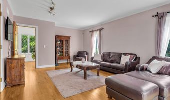 155 Stony Creek Rd, Branford, CT 06405