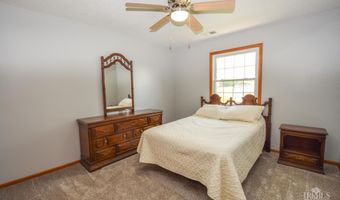 475 Gillcrest Dr, Albany, IN 47320