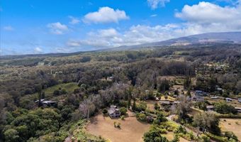 1365 Piiholo Rd, Makawao, HI 96768