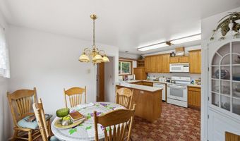 830 CHICAGO Ave, Bandon, OR 97411