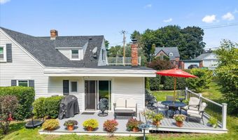 118 Poplar St, Bangor, ME 04401