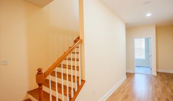 7313 BYRNELEY Ln, Annandale, VA 22003