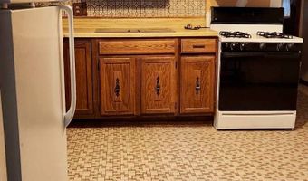 16 Mc Clellan Ave 1, Amsterdam, NY 12010