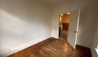 16 Walter St, Bangor, ME 04401