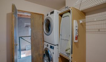 26 La Canada Rd, Arroyo Seco, NM 87514