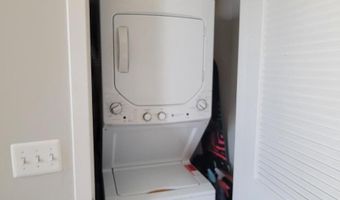 989 S BUCHANAN St 409, Arlington, VA 22204