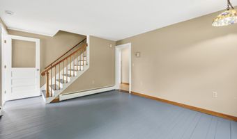 241 E Hardscrabble Rd, Auburn, ME 04210