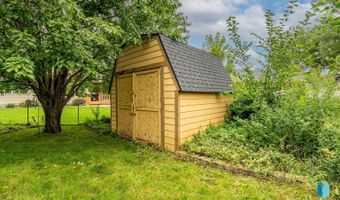 316 W Evergreen Dr, Brandon, SD 57005
