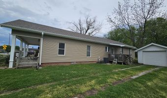 308 W Church St, Aurora, MO 65605