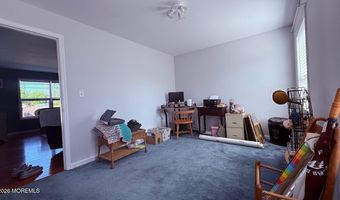 6 Spring St, Beachwood, NJ 08722