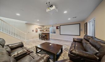 1392 S Duquesne Cir, Aurora, CO 80018
