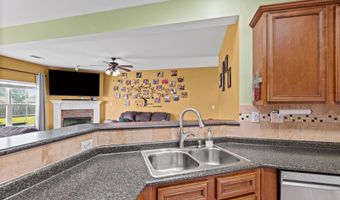 136 TEALWOOD Cv, Atoka, TN 38004