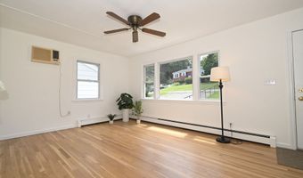 46 Topstone Dr, Danbury, CT 06810