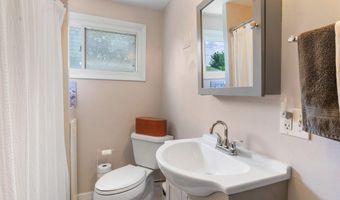 27 Cardinal Ave, Albany, NY 12208
