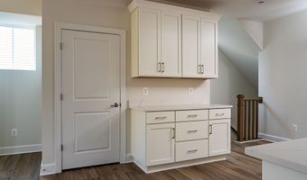 43011 Debonair Ter, Ashburn, VA 20148