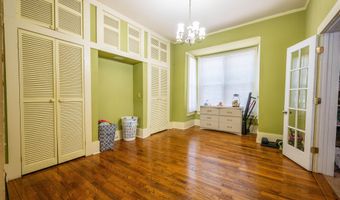928 E Main St, Batesville, AR 72501