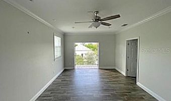 308 W BRIDGERS Ave, Auburndale, FL 33823