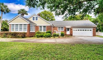 9 11th St, Apalachicola, FL 32320