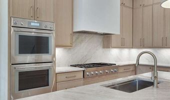 290 Christopher Robin Rd, Alpharetta, GA 30005