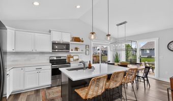 3624 NE Winding Trail Dr, Ankeny, IA 50021